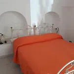 Trulli Convertini Locorotondo