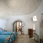 Trulli Convertini Locorotondo