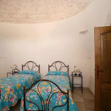 Trulli Convertini Ξενοδοχείο με διαμερίσματα 3*
